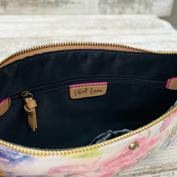 Elliot Luca Floral Crossbody - Picture 4 of 9